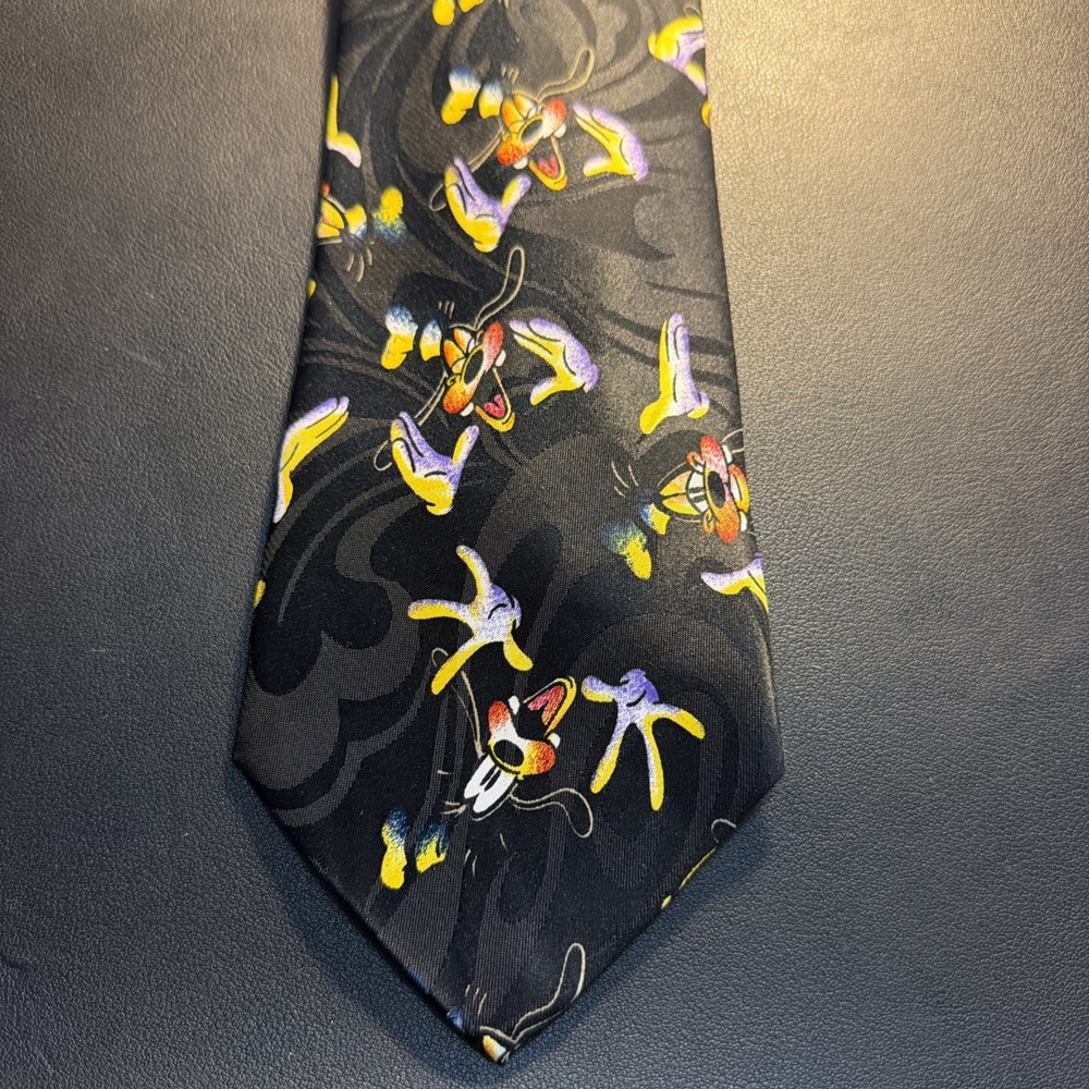 Balancine Mickey Unlimited Men's Necktie Tie Repeating Goofy Novelty 57 X 3.75"!
